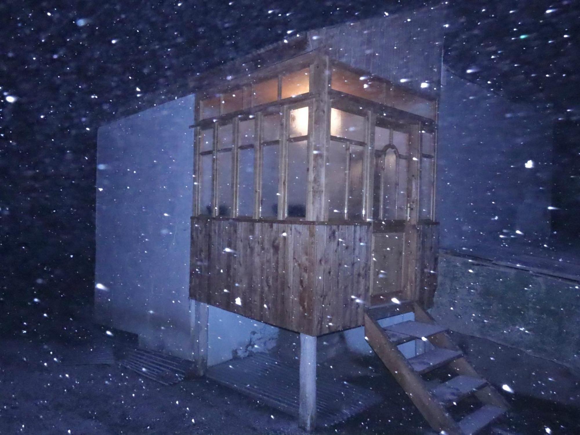 Xinaliq Khinalig Izzet'S Riverside Home Stay Екстериор снимка