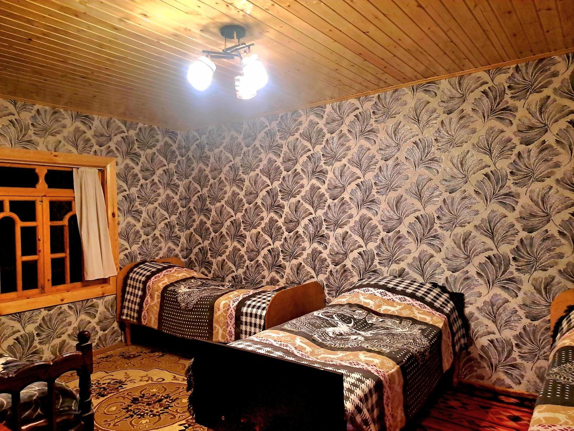 Xinaliq Khinalig Izzet'S Riverside Home Stay Екстериор снимка